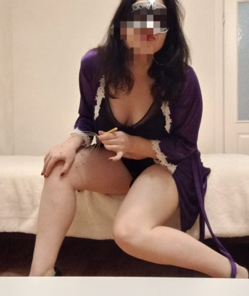 Утонченная леди с огненной страстью жаждет встречи с образованным джентльменом. Позволь мне погрузить тебя в океан наслаждения и разврата. Незабываемые впечатления гарантированы! 15076, 32 года